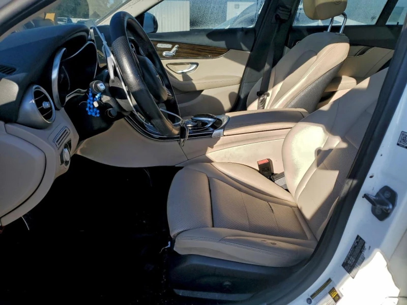 Mercedes-Benz C 300 4MATIC, снимка 7 - Автомобили и джипове - 53131601