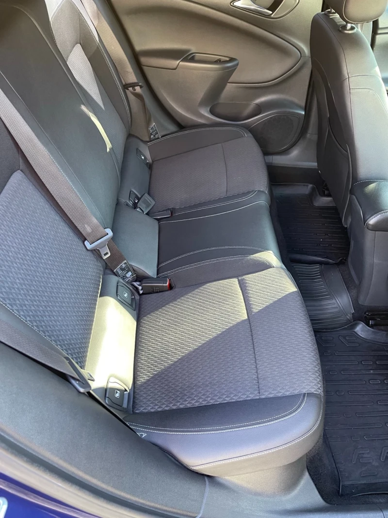 Opel Astra 1, 6 cdti 130к.с full led, снимка 11 - Автомобили и джипове - 53271428