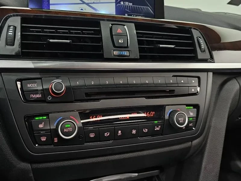 BMW 320, снимка 17 - Автомобили и джипове - 56690255
