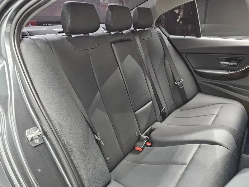 BMW 320, снимка 12 - Автомобили и джипове - 56690255