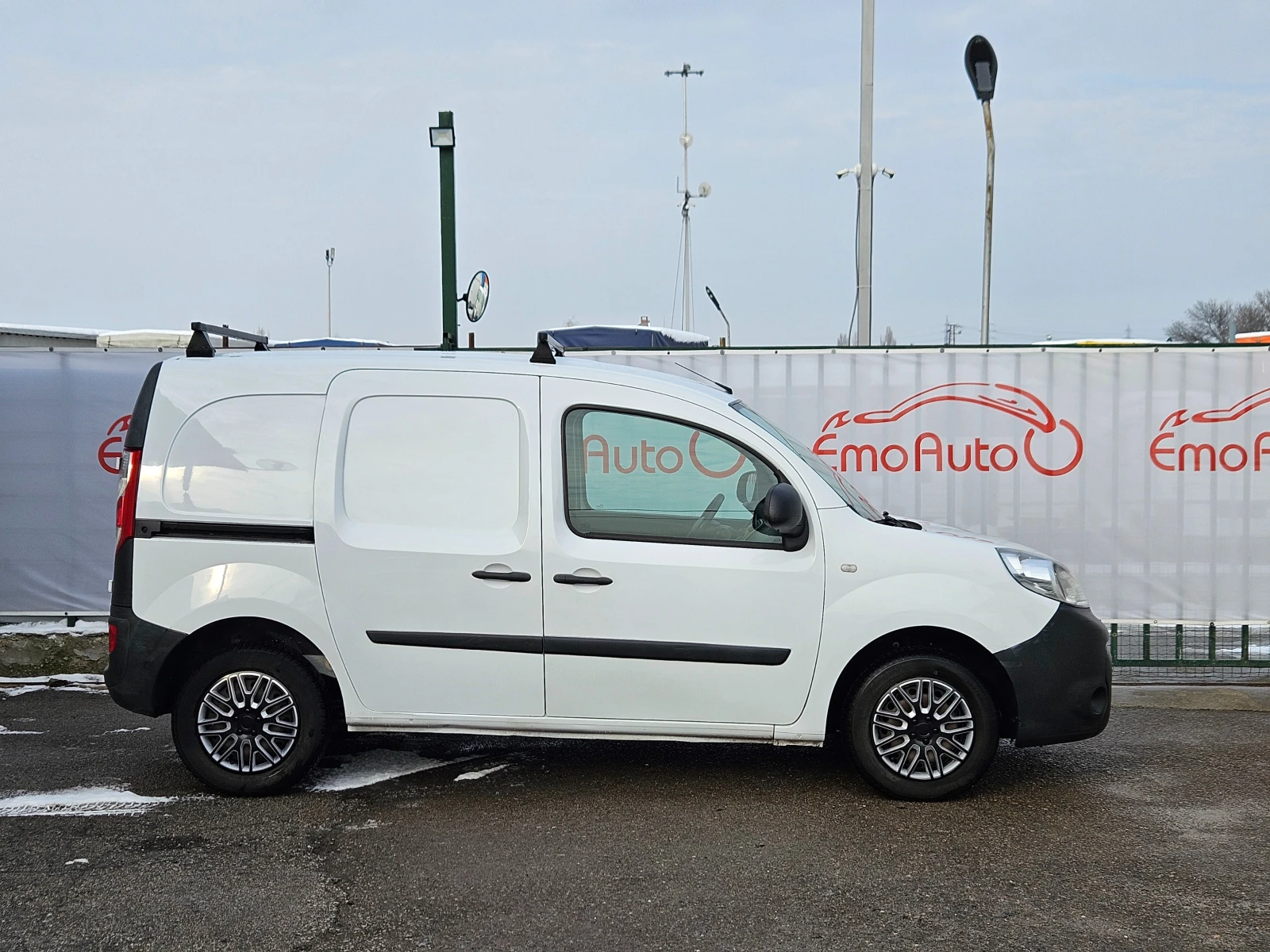 Renault Kangoo 1.5DCI/90k.c./КЛИМАТИК/БЛУТУТ/EURO 6B/ПЕРФЕКТНА!!! - изображение 2