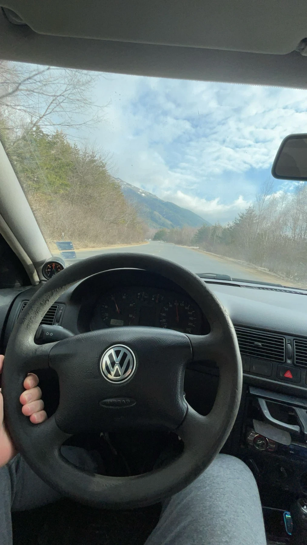VW Golf 1.9TDI 90 Спешно! - изображение 4