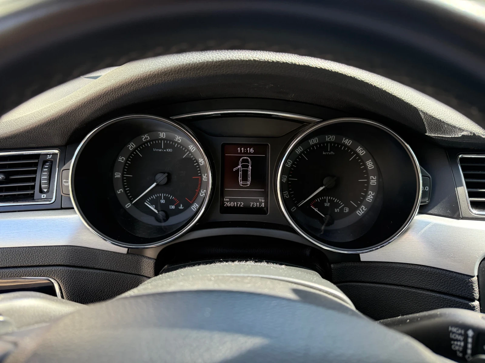 Skoda Superb 2.0 TDI - изображение 7