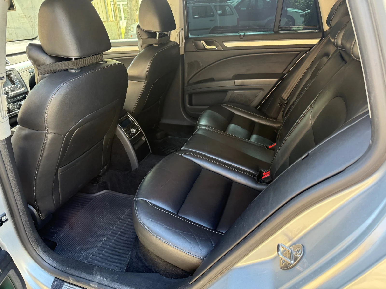 Skoda Superb 2.0 TDI - изображение 10