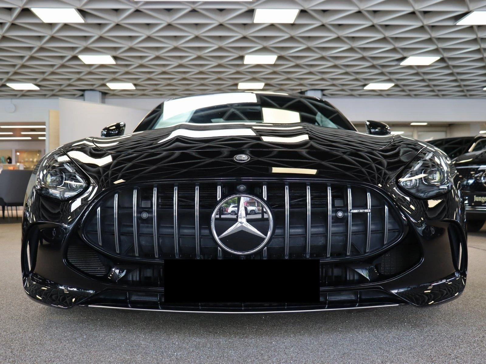 Mercedes-Benz AMG GT 63 4-MATIC+ COUPE BURMESTER ACTIVE-RIDE 360  - изображение 2