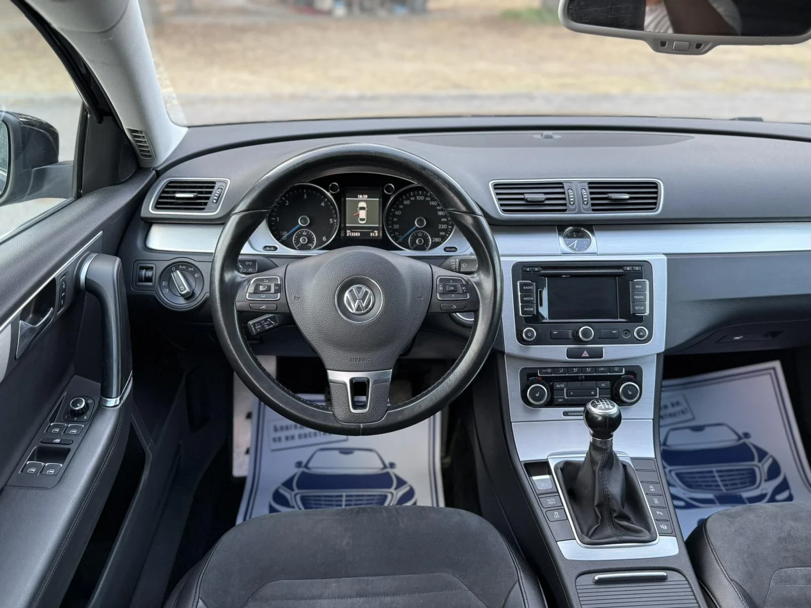 VW Passat 2.0 tdi HIGHLINE R-Line - изображение 10