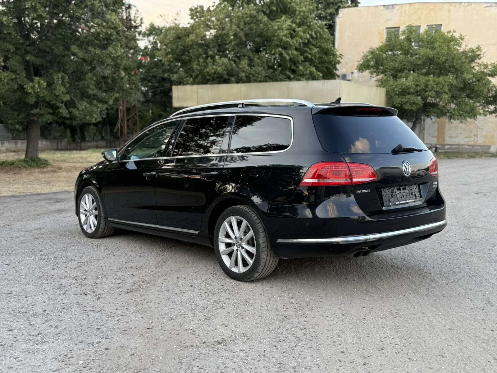 VW Passat 2.0 tdi HIGHLINE R-Line - изображение 6