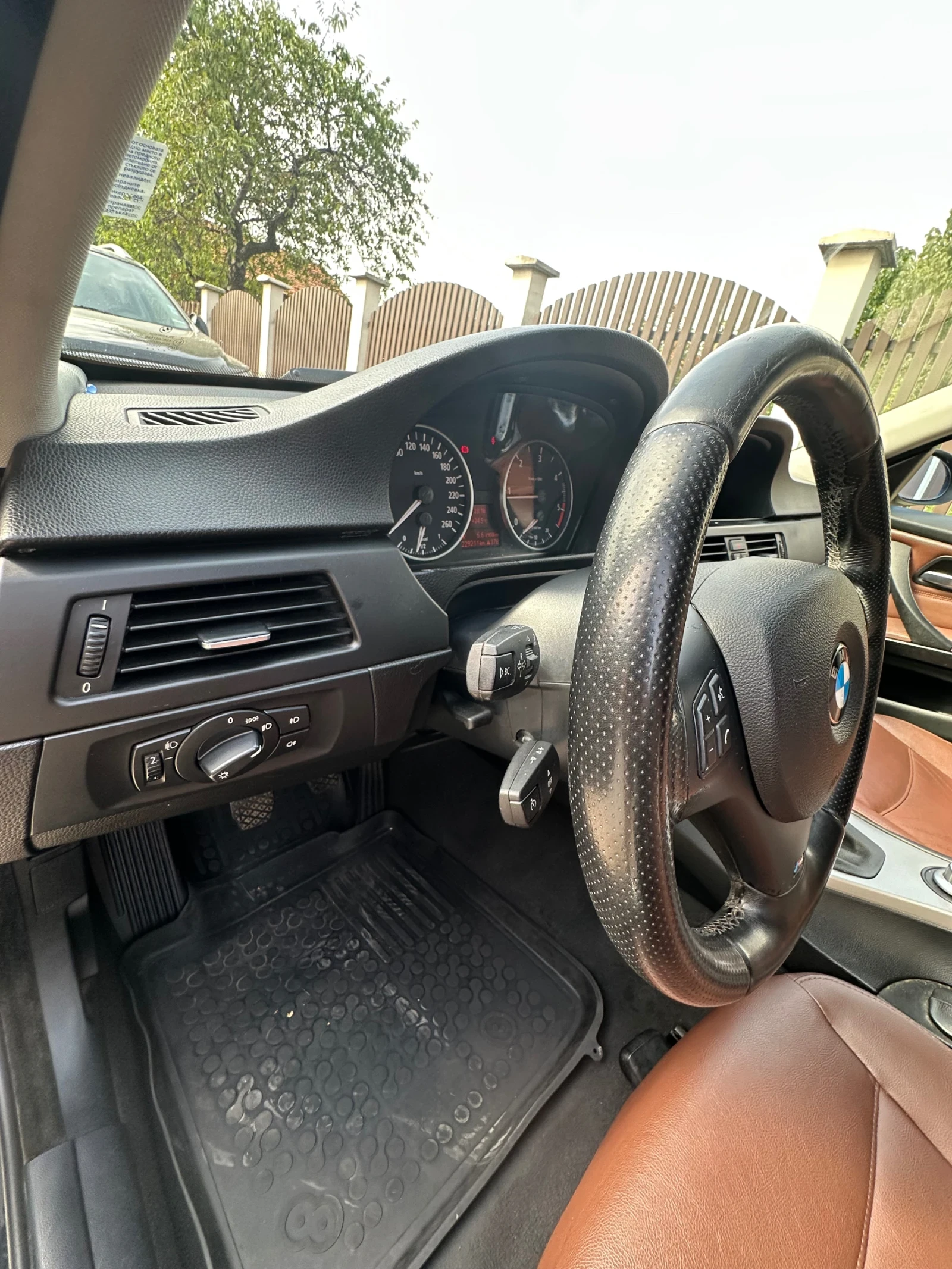 BMW 320  - изображение 6