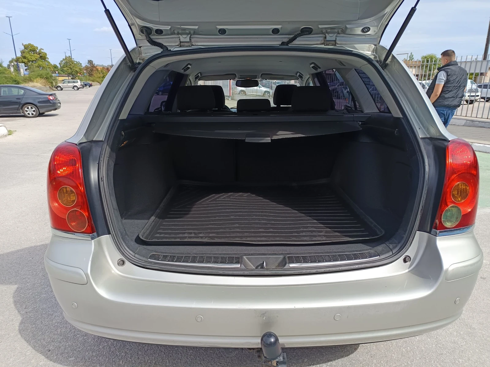 Toyota Avensis  - изображение 8
