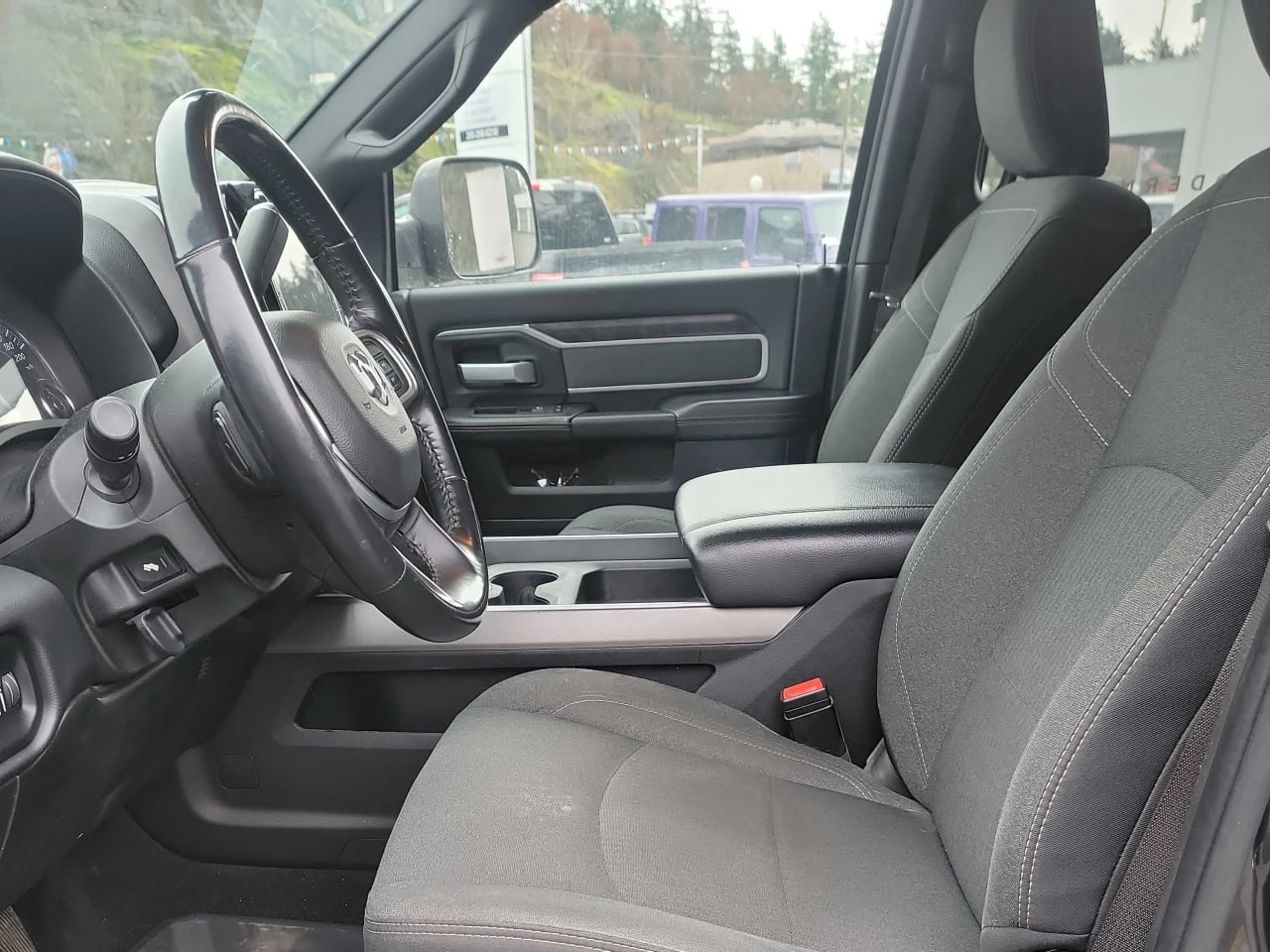 Dodge RAM 3500 CARFAX* АВТОФИНАНСИРАНЕ* БЕЗ ПЪРВОНАЧАЛНА ВНОСКА*  - изображение 4