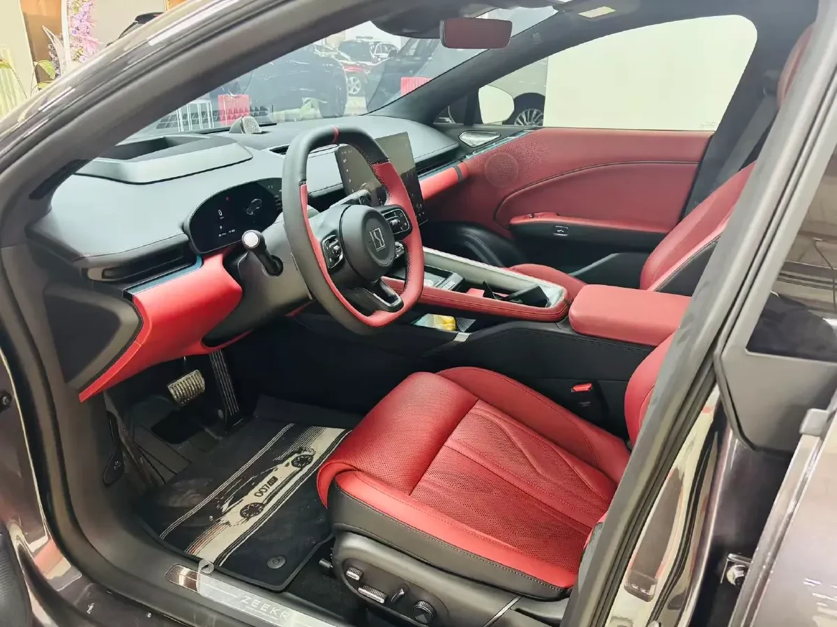 Zeekr 001 007GT 100KWH, снимка 4 - Автомобили и джипове - 53728700