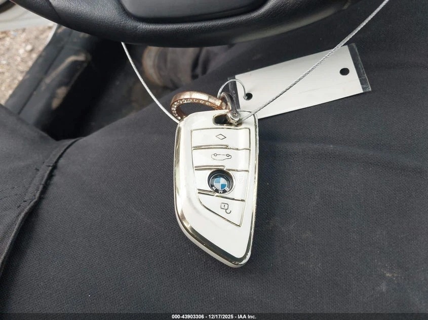 BMW 330, снимка 11 - Автомобили и джипове - 53891697