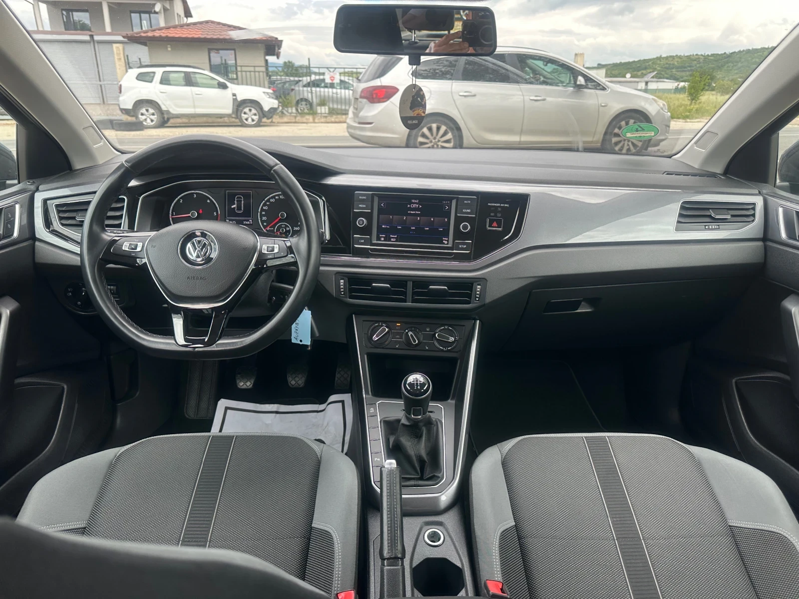 VW Polo 1.6 TDI Highline, снимка 11 - Автомобили и джипове - 54650172