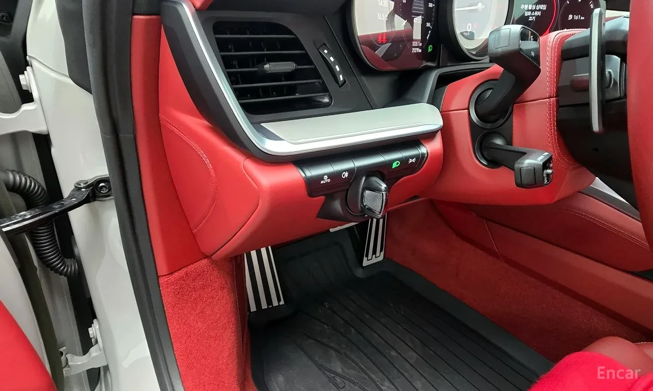 Porsche 911 Turbo S | ПАНОРАМА | ОБДУХ | 360 КАМЕРИ, снимка 12 - Автомобили и джипове - 54766470