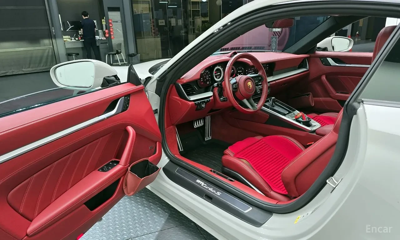 Porsche 911 Turbo S | ПАНОРАМА | ОБДУХ | 360 КАМЕРИ, снимка 6 - Автомобили и джипове - 54766470