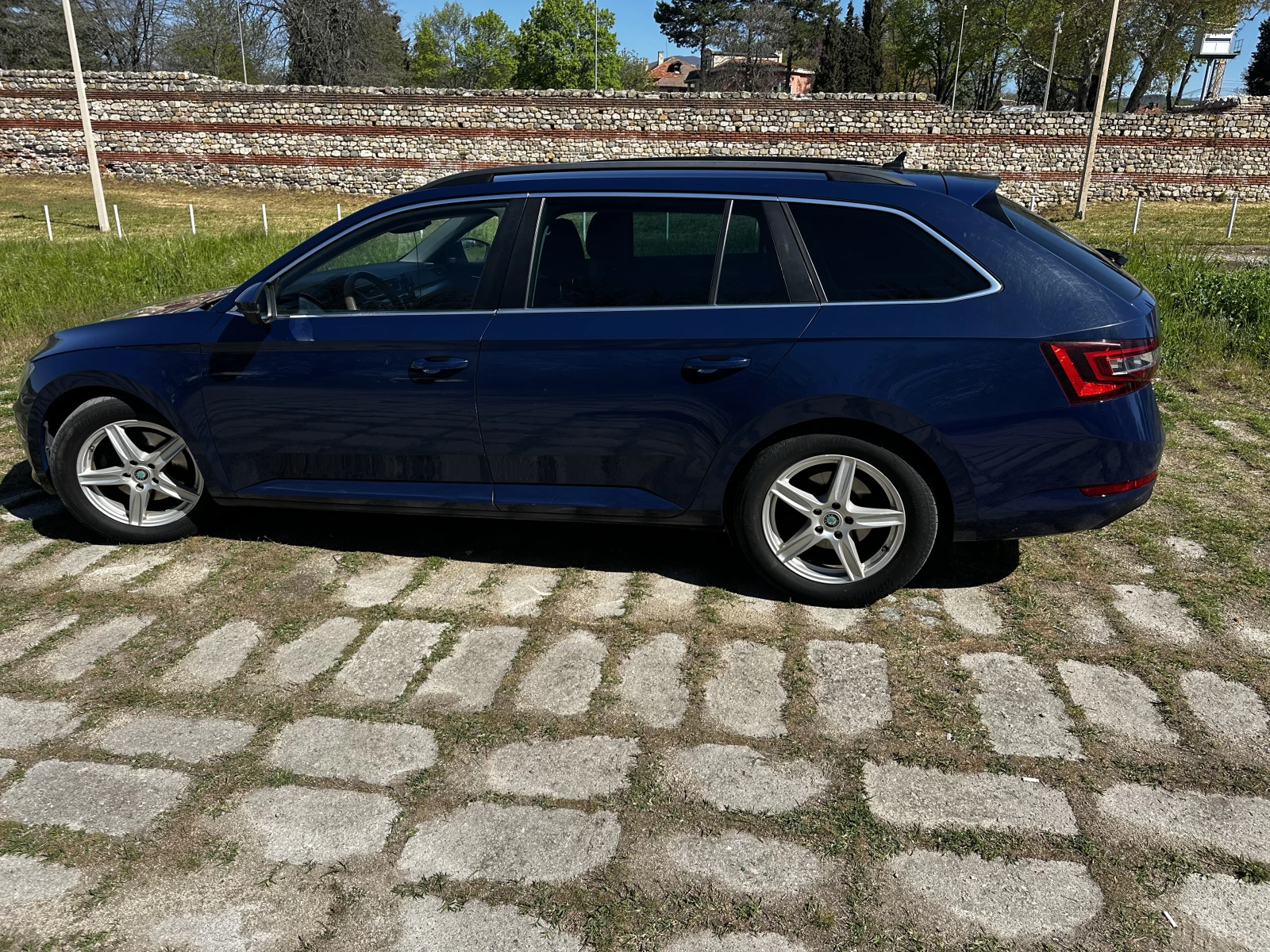 Skoda Superb, снимка 12 - Автомобили и джипове - 54793638
