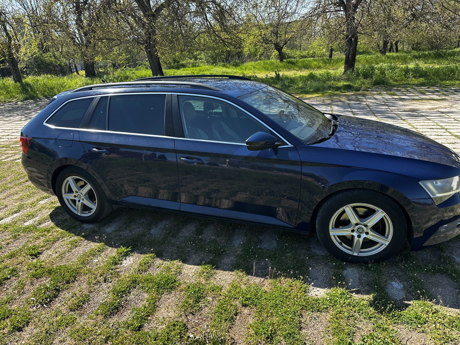 Skoda Superb, снимка 6 - Автомобили и джипове - 54793638