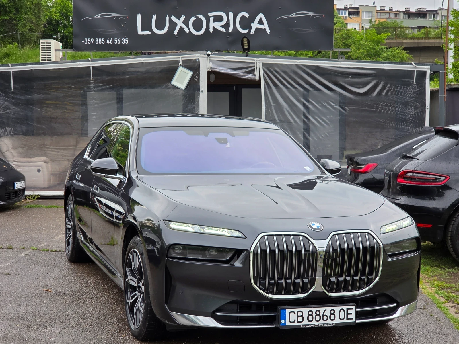 BMW 740 SWAROVSKI LONG X DRIVE ГОТОВ ЛИЗИНГ, снимка 2 - Автомобили и джипове - 54801360