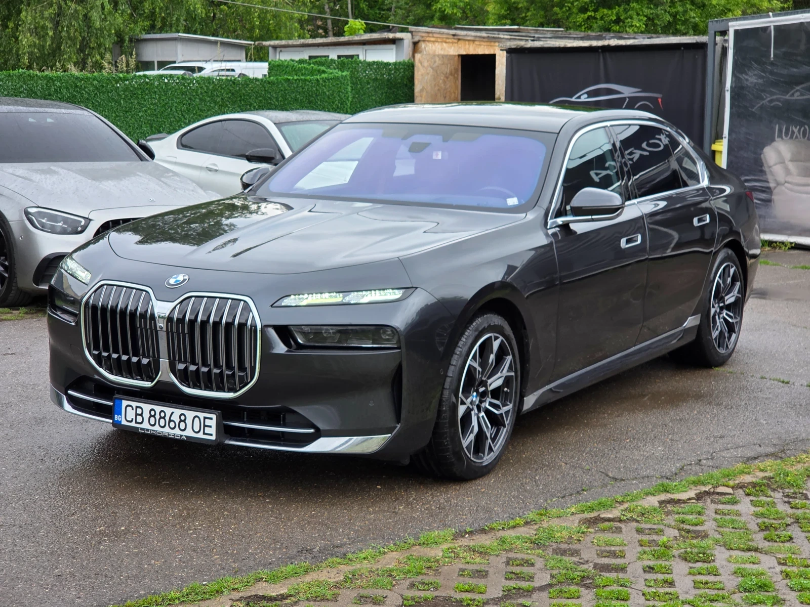 BMW 740 SWAROVSKI LONG X DRIVE ГОТОВ ЛИЗИНГ, снимка 4 - Автомобили и джипове - 54801360