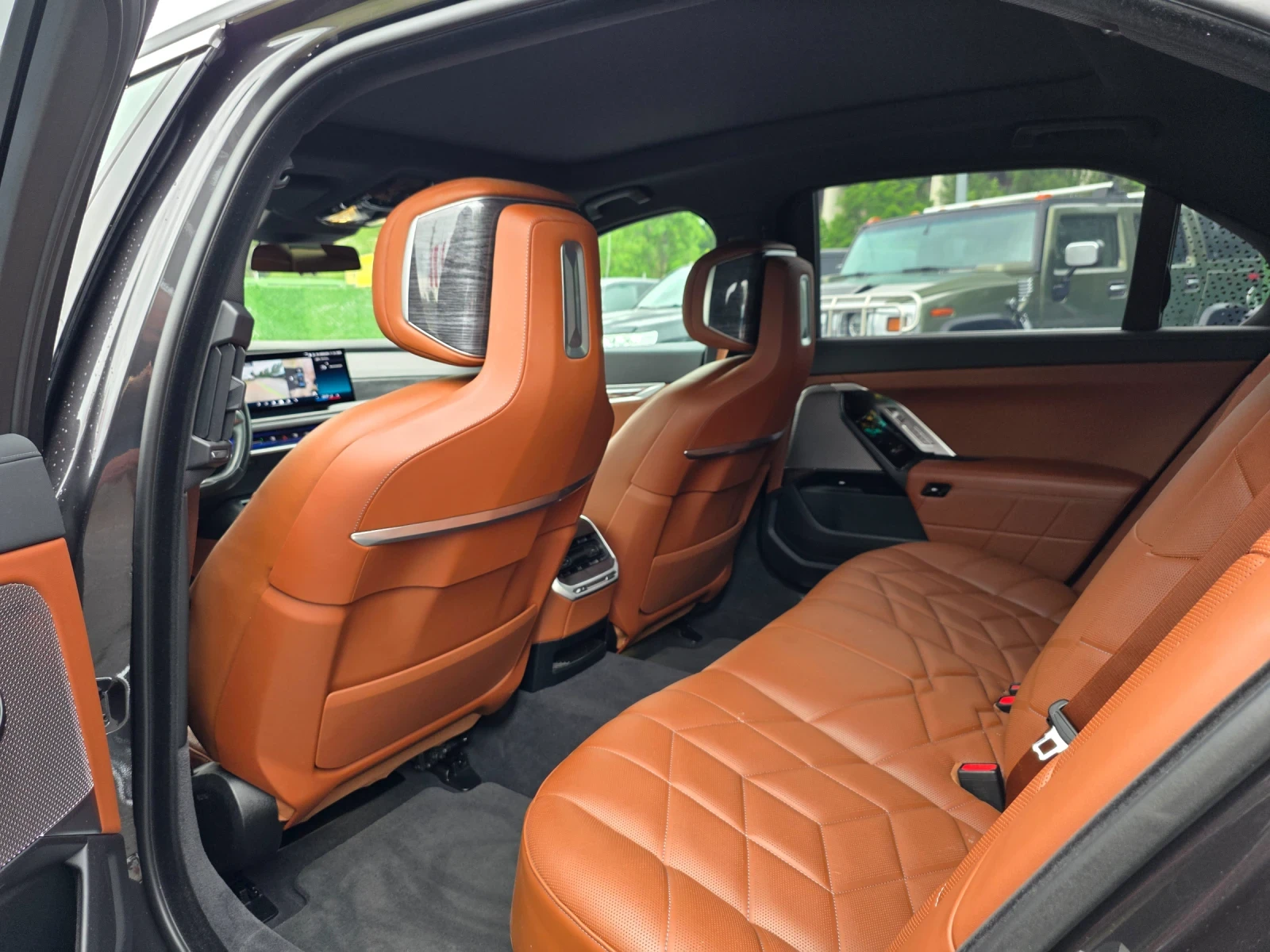 BMW 740 SWAROVSKI LONG X DRIVE ГОТОВ ЛИЗИНГ, снимка 14 - Автомобили и джипове - 54801360
