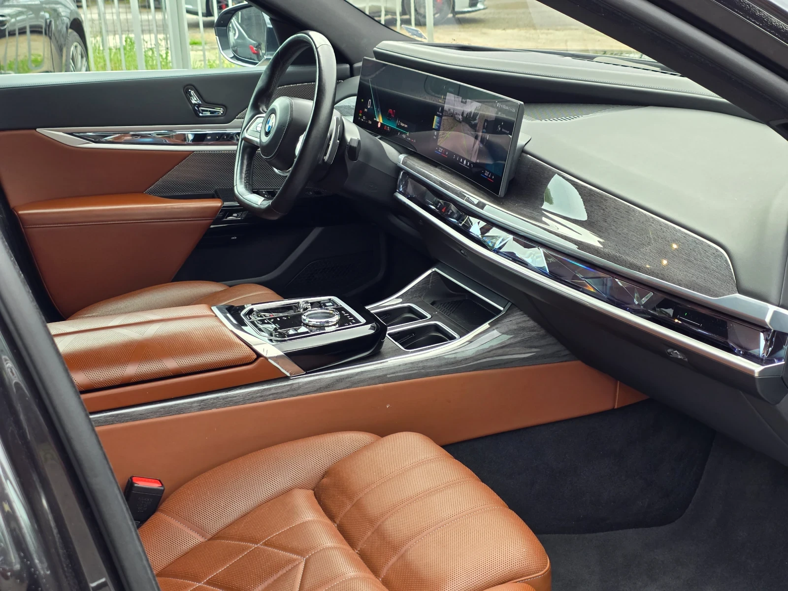 BMW 740 SWAROVSKI LONG X DRIVE ГОТОВ ЛИЗИНГ, снимка 11 - Автомобили и джипове - 54801360