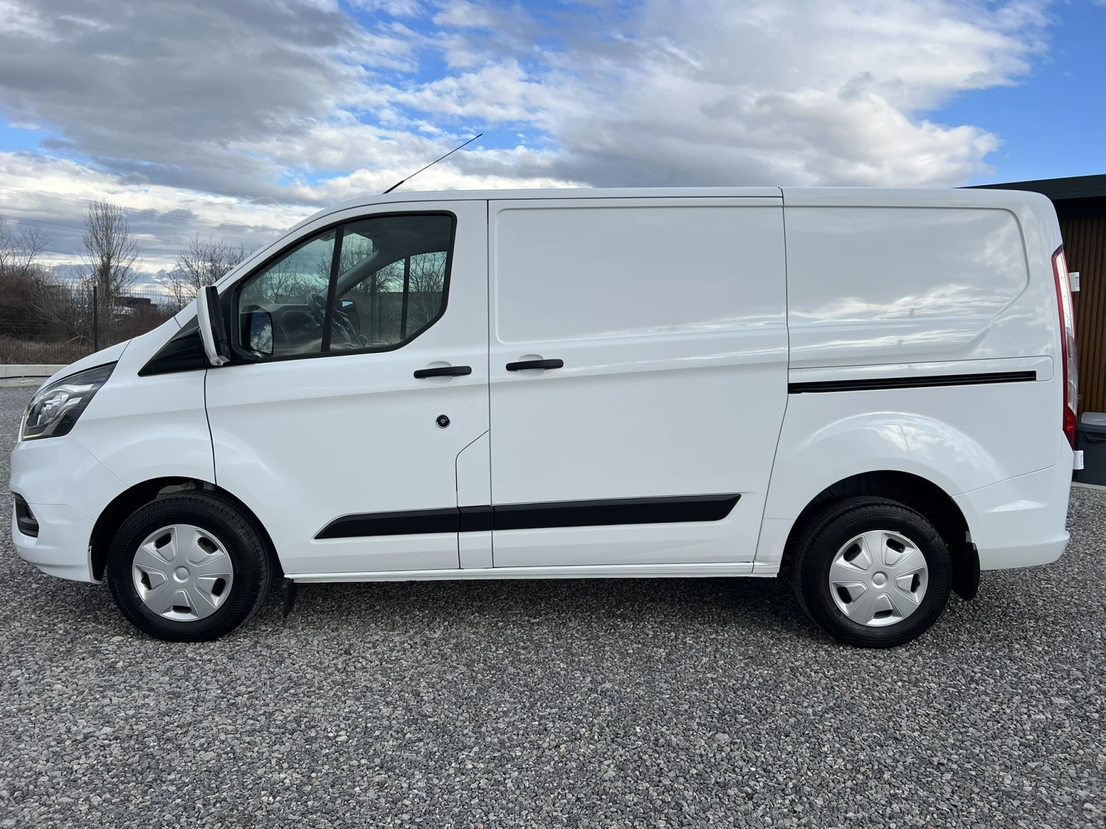 Ford Transit Custom 2.0TDCi ДВЕ СТРАНИЧНИ ВРАТИ/Серв. история/170314км, снимка 2 - Автомобили и джипове - 54977253