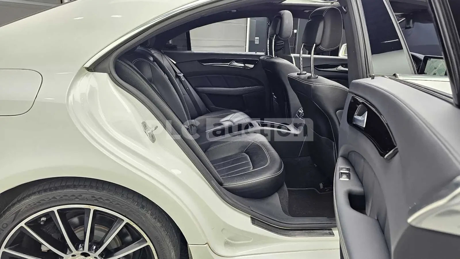 Mercedes-Benz CLS 250 4MATIC/AMG LINE#УНИКАТ# !FULL!, снимка 11 - Автомобили и джипове - 55088480