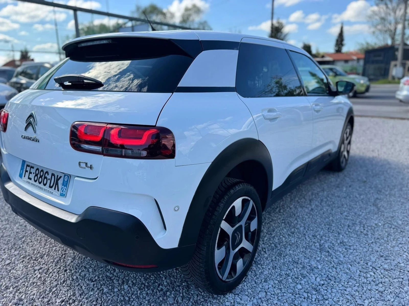 Citroen C4 Cactus 1.5HDi Shine ТОП СЪСТОЯНИЕ , снимка 5 - Автомобили и джипове - 55268788