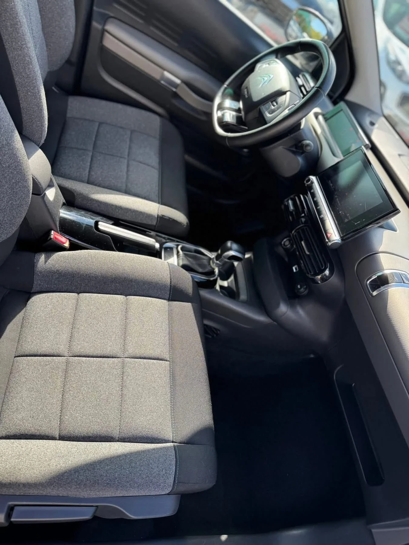 Citroen C4 Cactus 1.5HDi Shine ТОП СЪСТОЯНИЕ , снимка 17 - Автомобили и джипове - 55268788