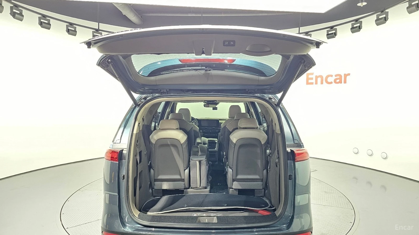 Kia Carnival 11-������ Noblesse* ����* ������* ����* ����* 360 | Mobile.bg � ����������� 17