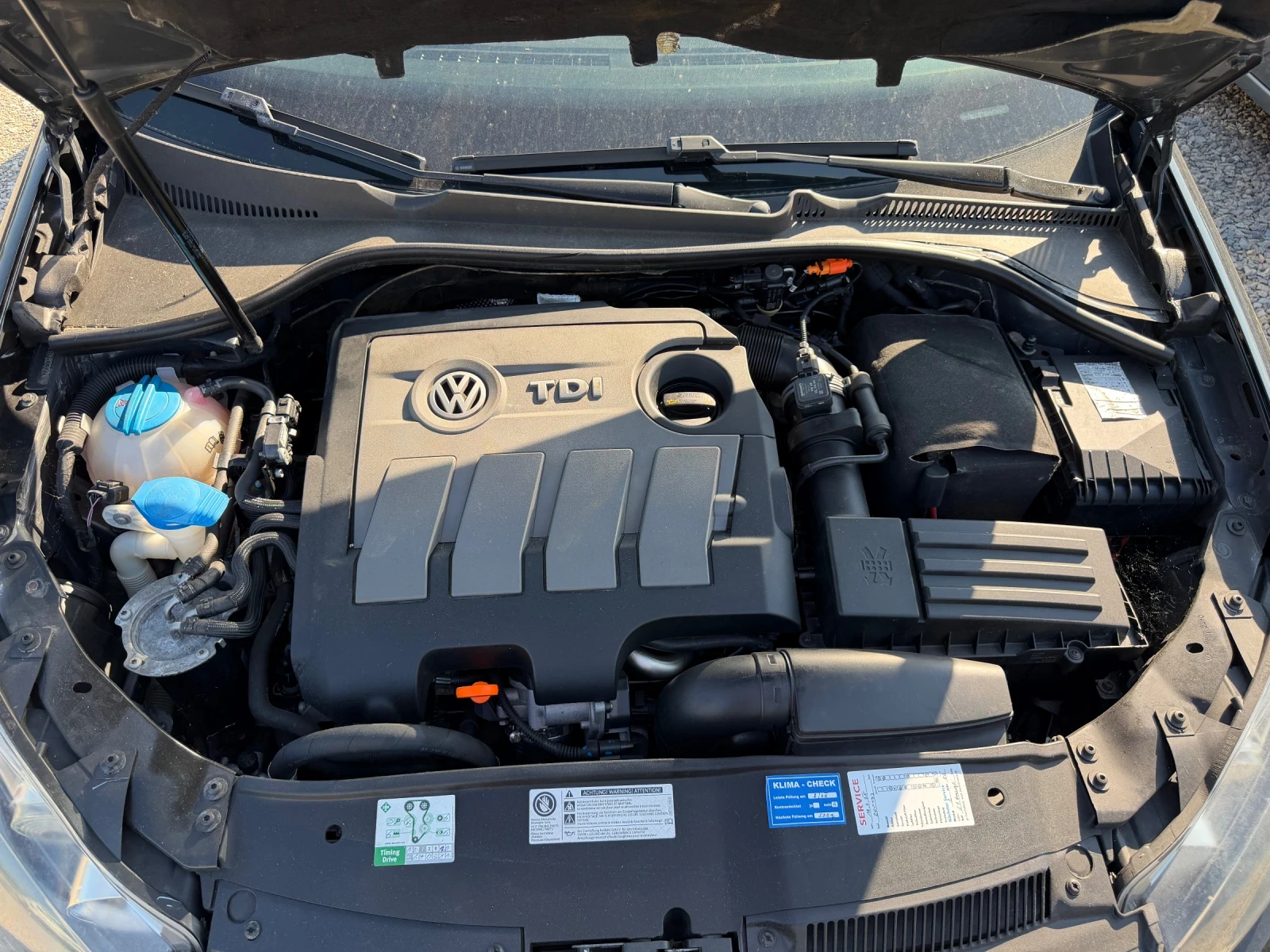 VW Golf 1.6TDI-105PS, снимка 14 - Автомобили и джипове - 55562608
