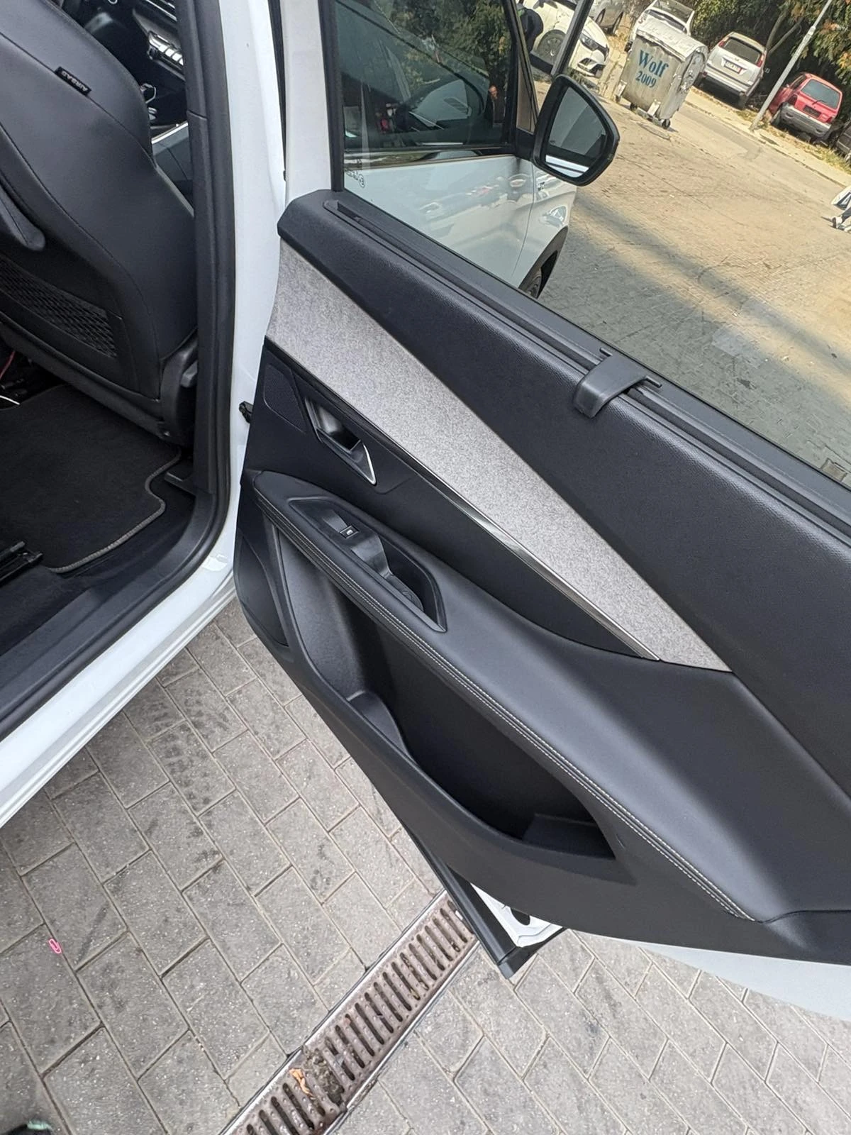 Peugeot 5008 GT , снимка 8 - Автомобили и джипове - 55724878