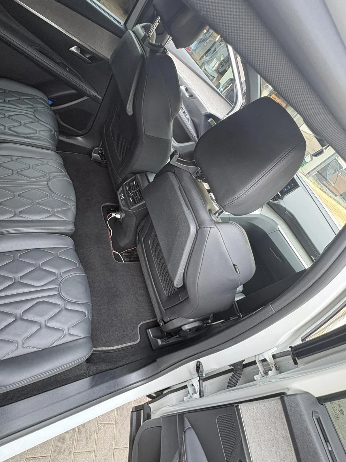 Peugeot 5008 GT , снимка 9 - Автомобили и джипове - 55724878