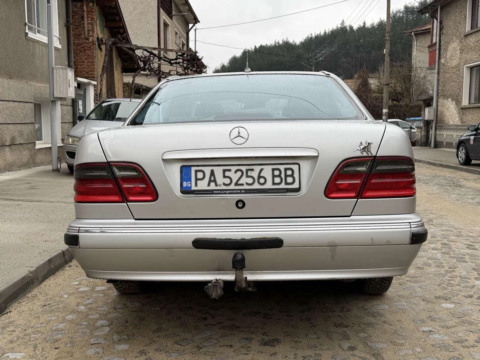 Mercedes-Benz E 220 CDI, снимка 7 - Автомобили и джипове - 55743332