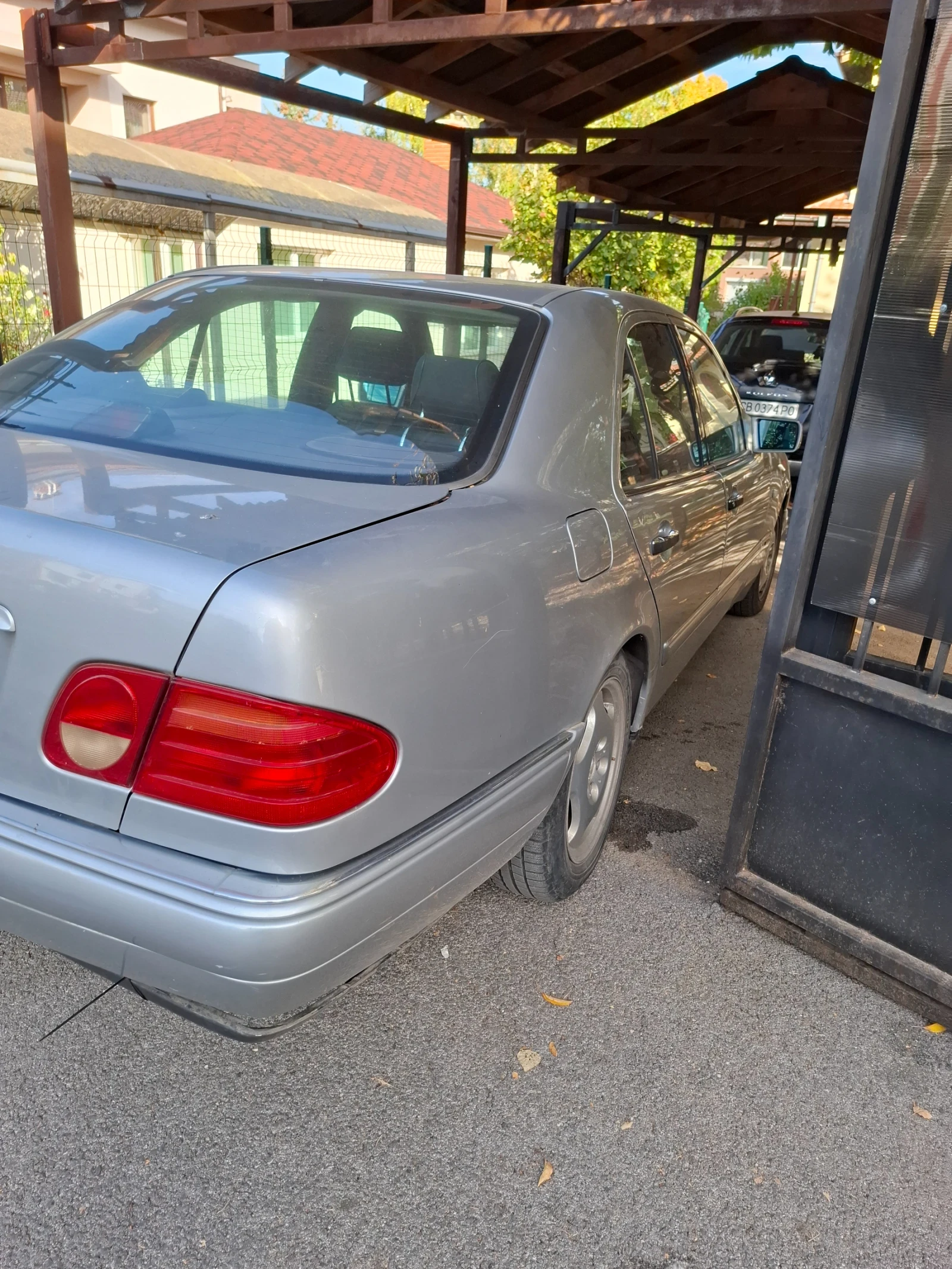 Mercedes-Benz E 200 W210, снимка 6 - Автомобили и джипове - 56423037
