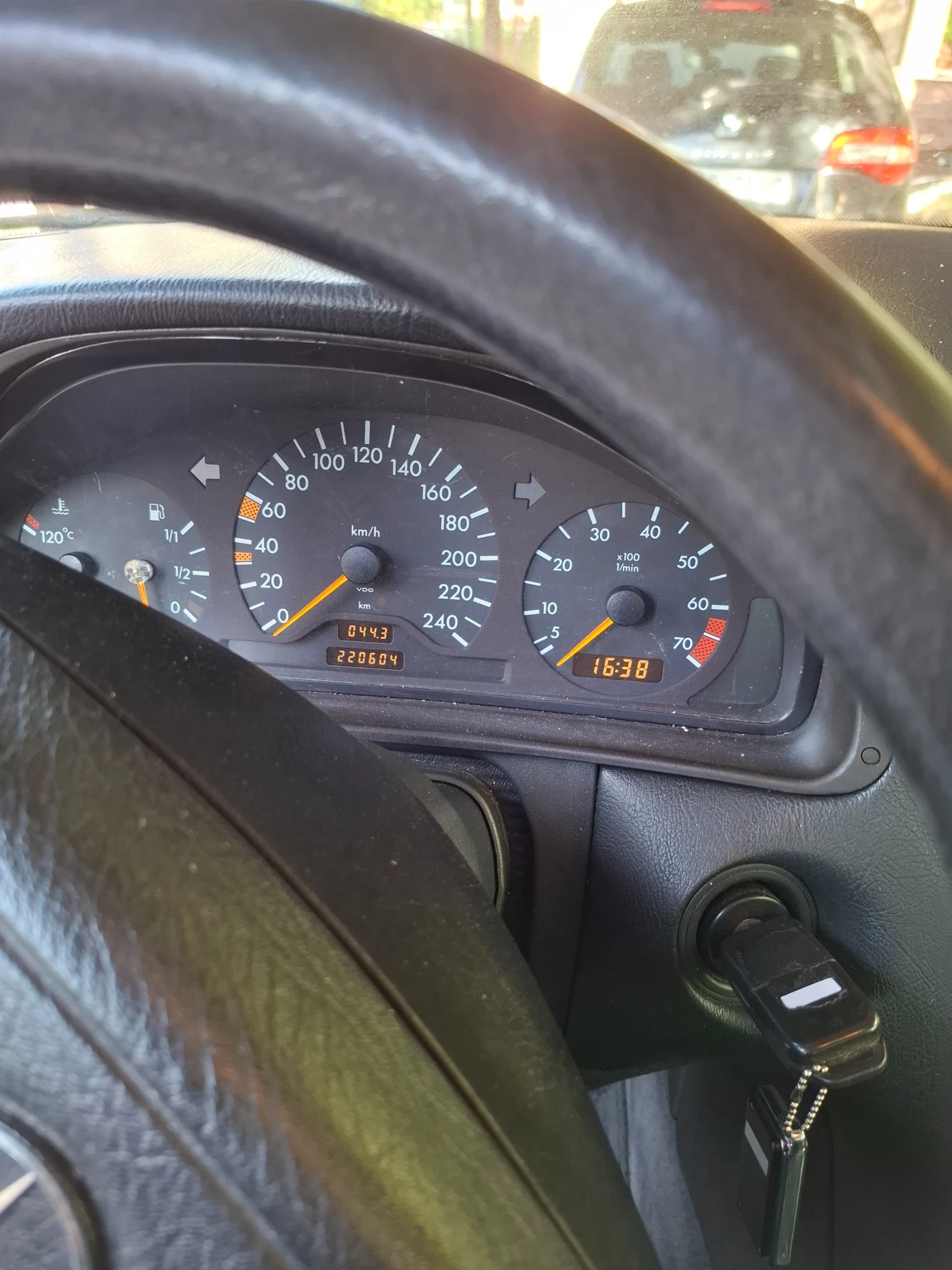 Mercedes-Benz E 200 W210, снимка 8 - Автомобили и джипове - 56423037