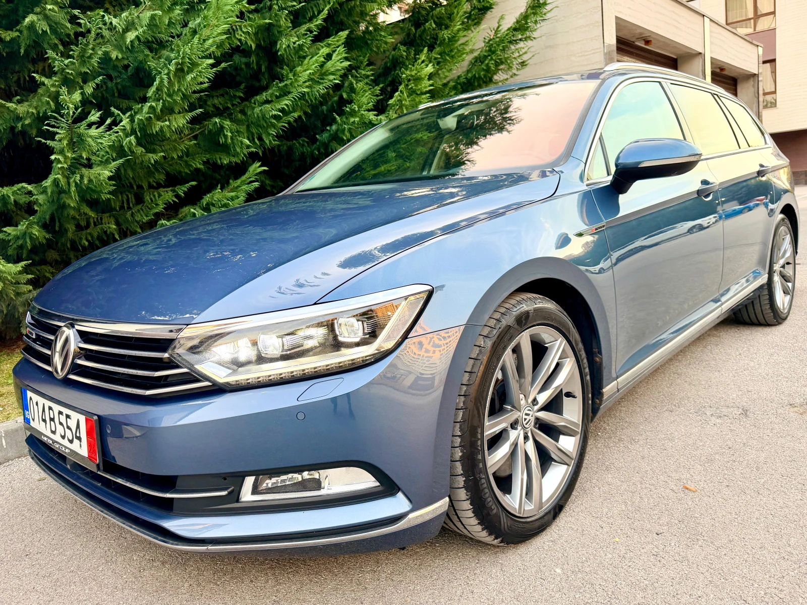 VW Passat 2.0TDI HIGHLINE 4MOTION PANORAMA OBDUHVANE FULL 