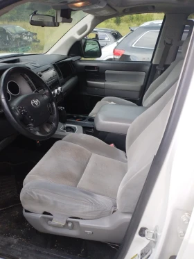 Toyota Sequoia 5.7, снимка 11