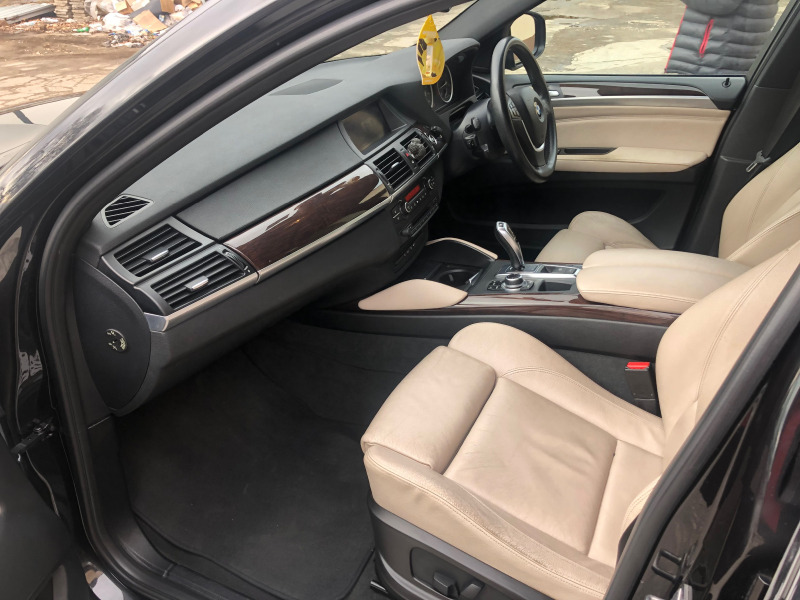BMW X6 40D X-Drive Топ състояние!, снимка 8 - Автомобили и джипове - 43710019