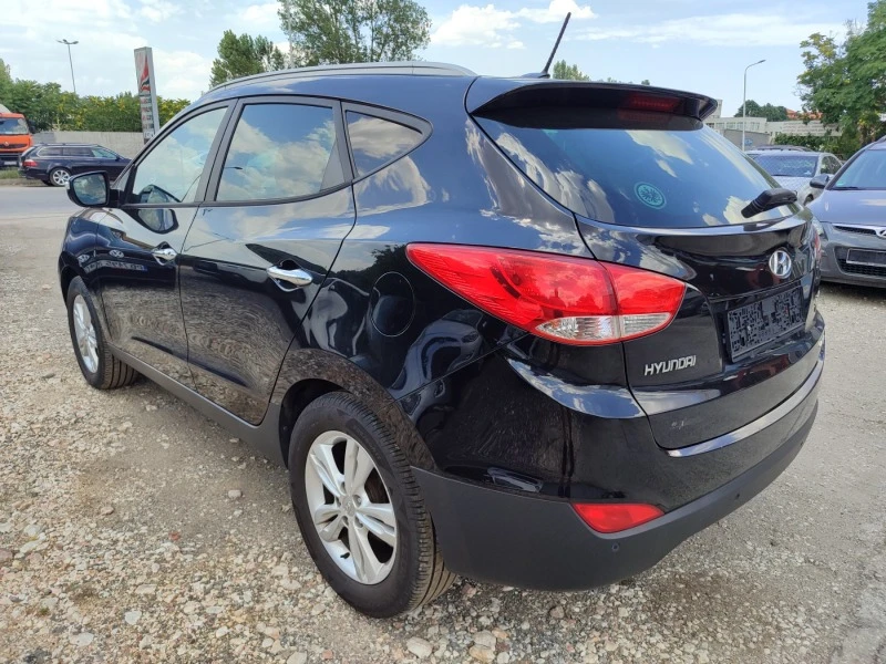 Hyundai IX35 2.0 4x4/Navi, снимка 2 - Автомобили и джипове - 46548851