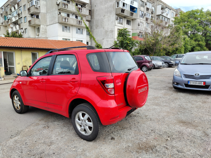 Daihatsu Terios, снимка 4 - Автомобили и джипове - 46683849