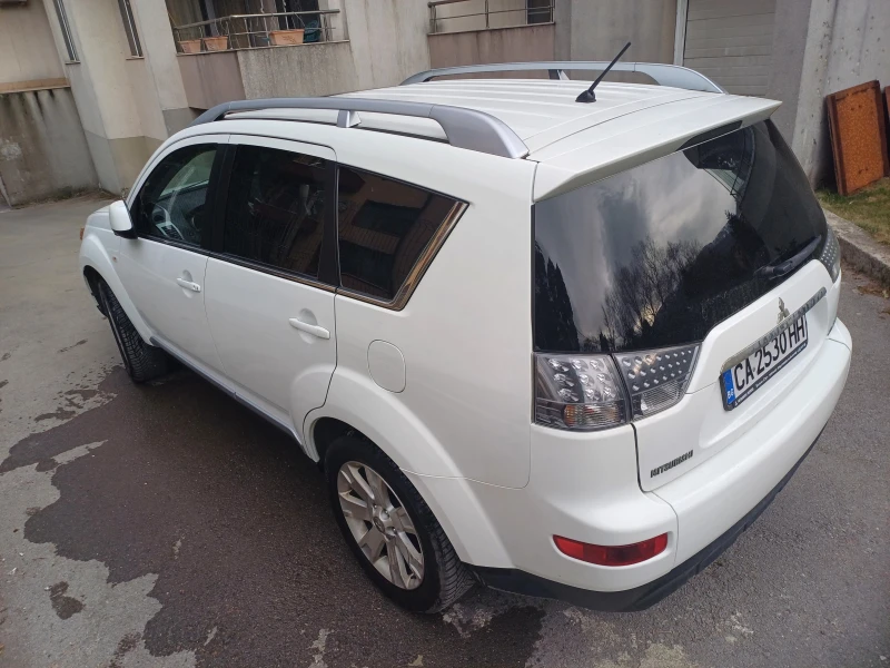 Mitsubishi Outlander 2.2 INSTYLE+ 6+ 1, снимка 4 - Автомобили и джипове - 49475307