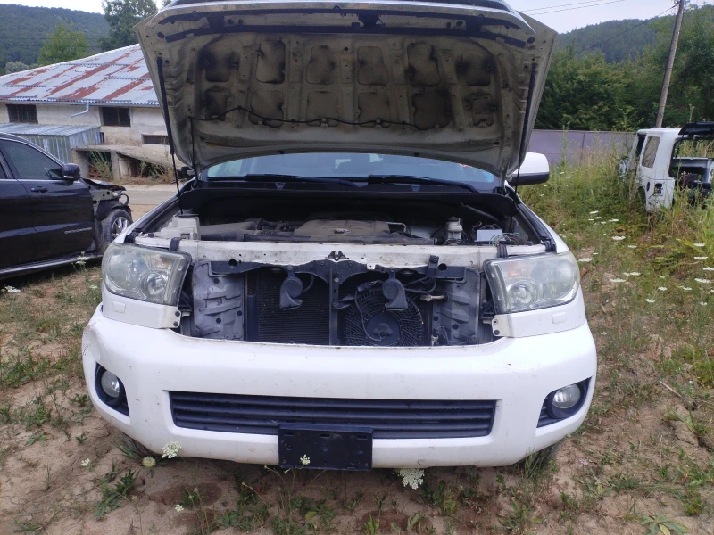 Toyota Sequoia 5.7, снимка 9 - Автомобили и джипове - 52404846