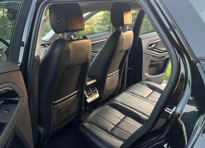 Land Rover Range Rover Evoque R-Dynamic, снимка 10 - Автомобили и джипове - 51475293