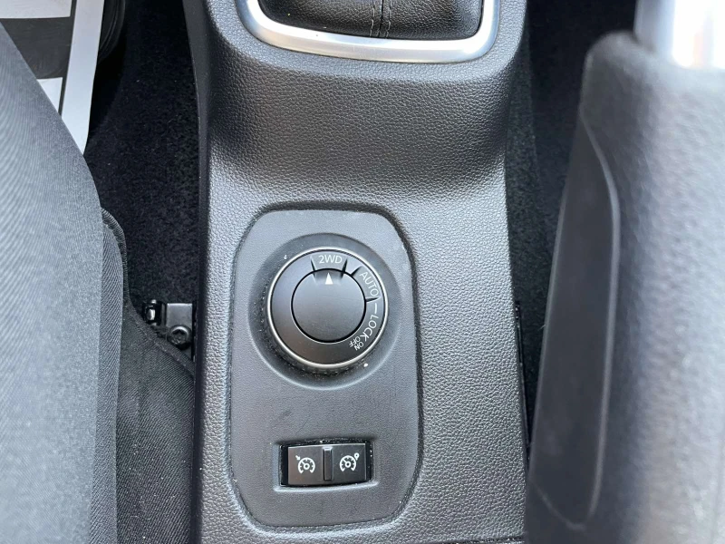 Dacia Duster 1.3 TCe 130hp 4x4 N1, снимка 8 - Автомобили и джипове - 52628616