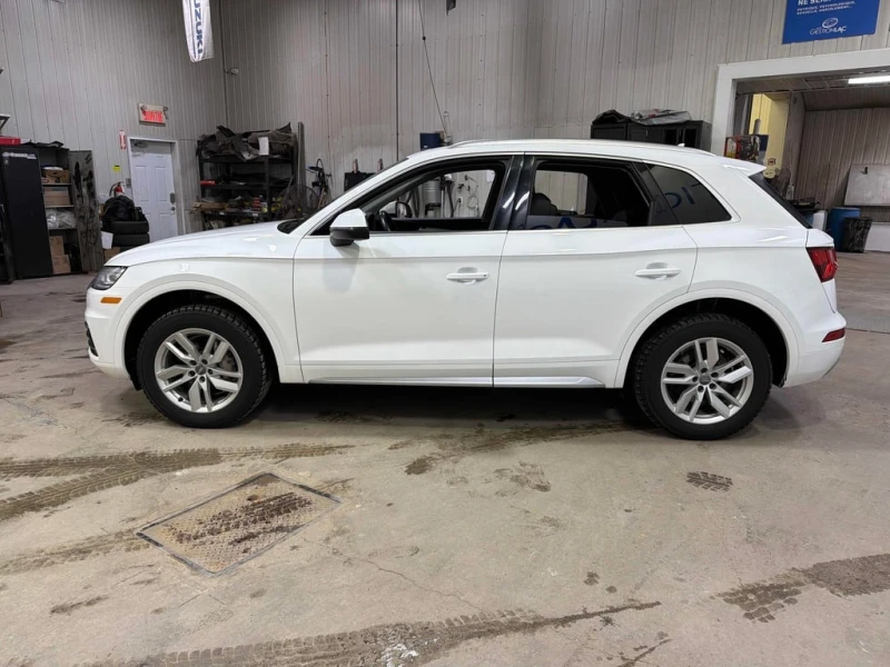 Audi Q5 * Komfort * CARFAX * ЦЕНА ДО БГ, снимка 3 - Автомобили и джипове - 53305489
