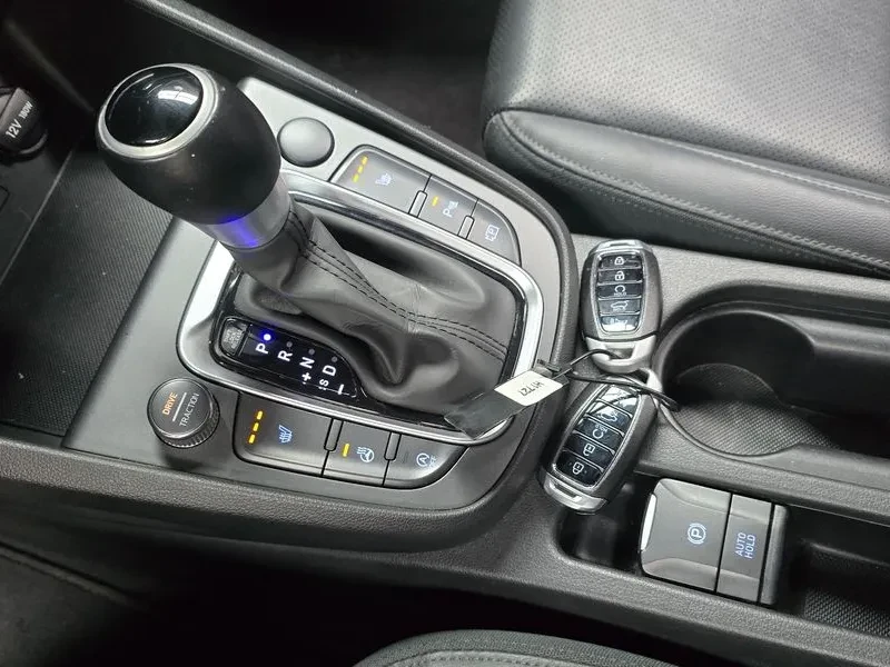 Hyundai Kona 1.6 TURBO 2WD SMART, снимка 9 - Автомобили и джипове - 55011694