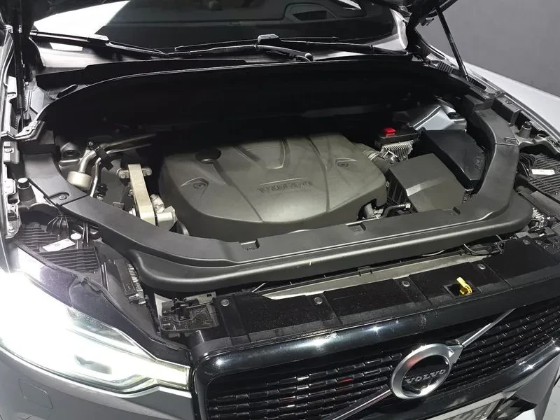Volvo XC60 D5 - САМО 30% АВАНС, снимка 6 - Автомобили и джипове - 55927645