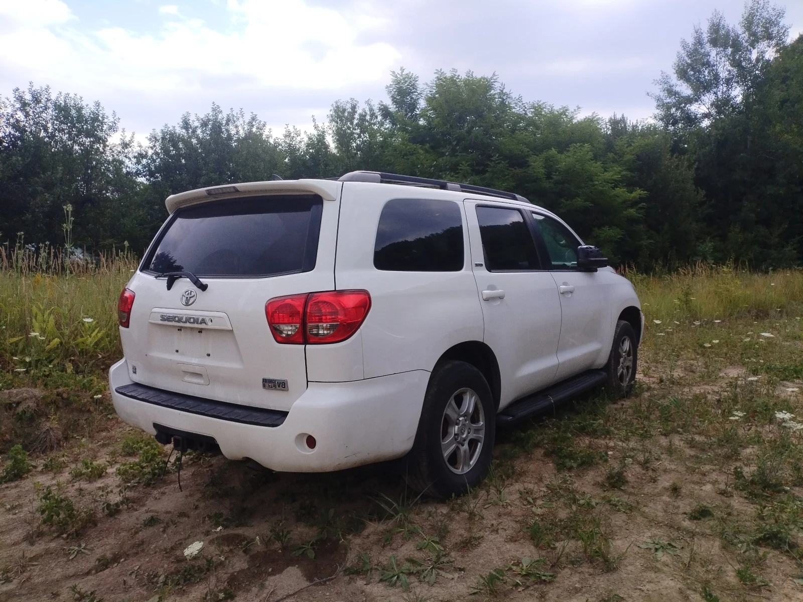 Toyota Sequoia 5.7 - изображение 5
