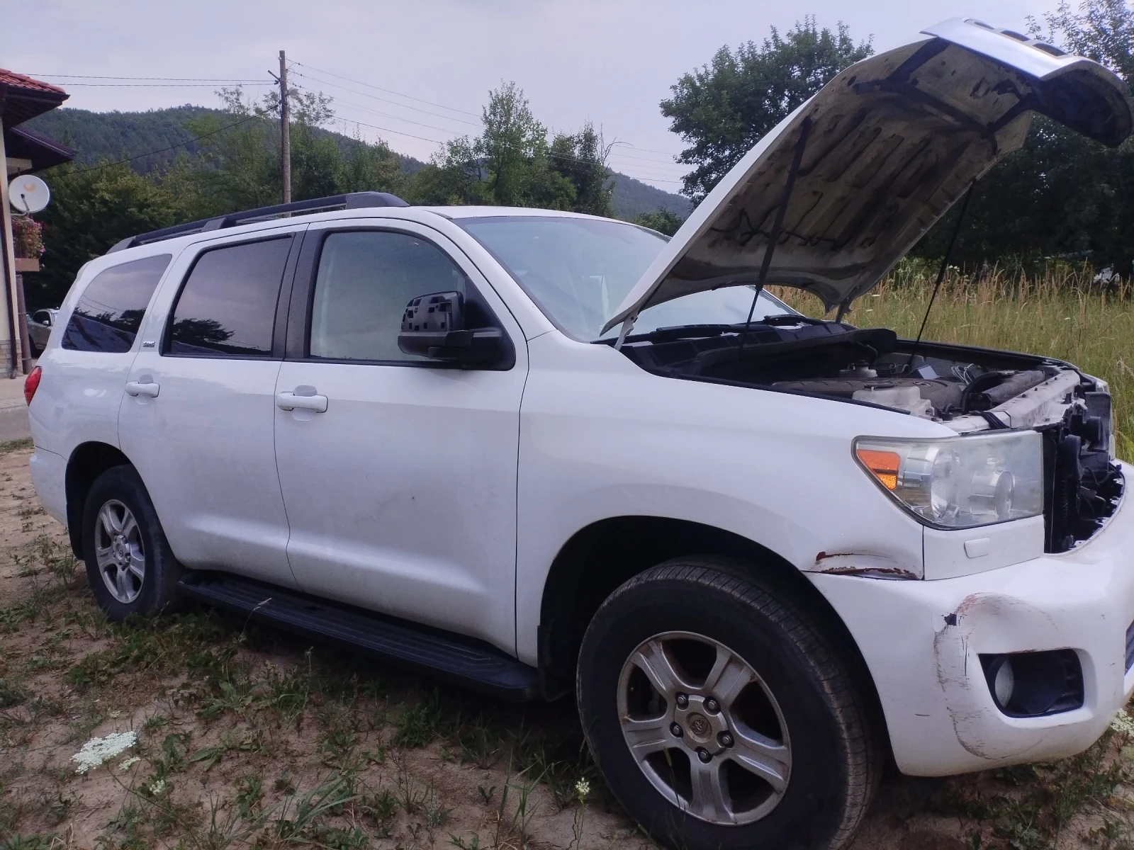 Toyota Sequoia 5.7 - изображение 7